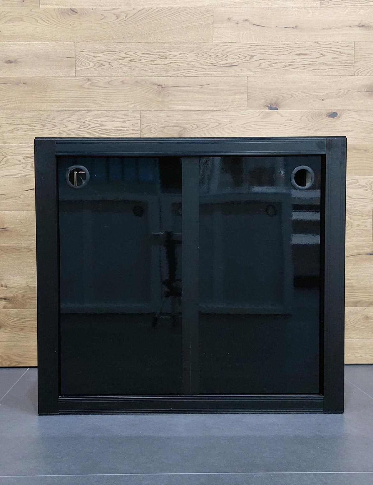 VIV Aluminium Aquarium Stand 90x45x80 Black (Shutter Doors) – Aqua House - Vitro Aquarium Counters For Seniors